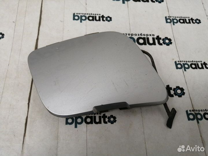 Заглушка буксир крюка заднего бампера 30698132