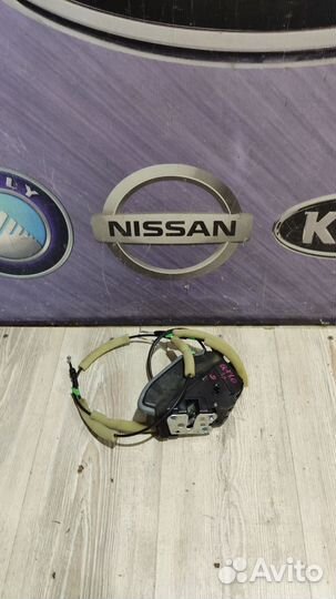 Замок зад двери infiniti QX60 Лев