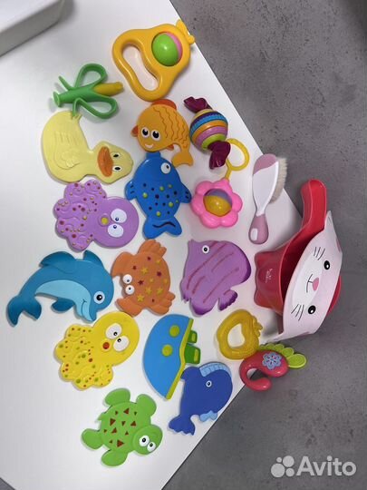 Набор для купания + погремушки