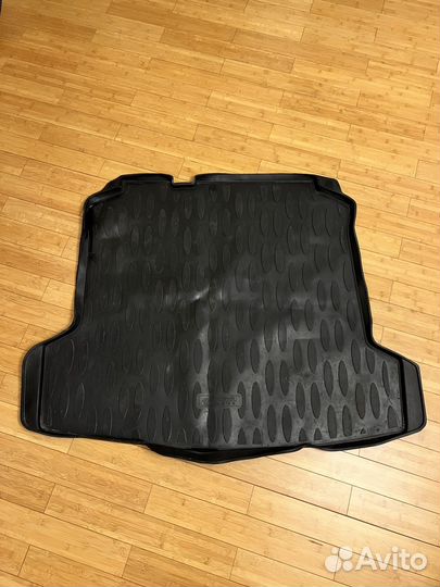 Коврик в багажник volkswagen polo
