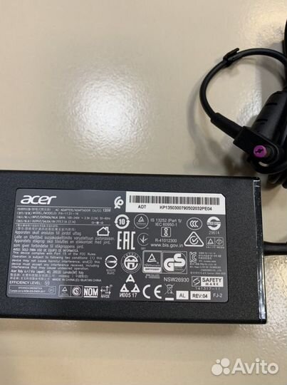 Продам оригинальные зарядки для игровых ноутбуков