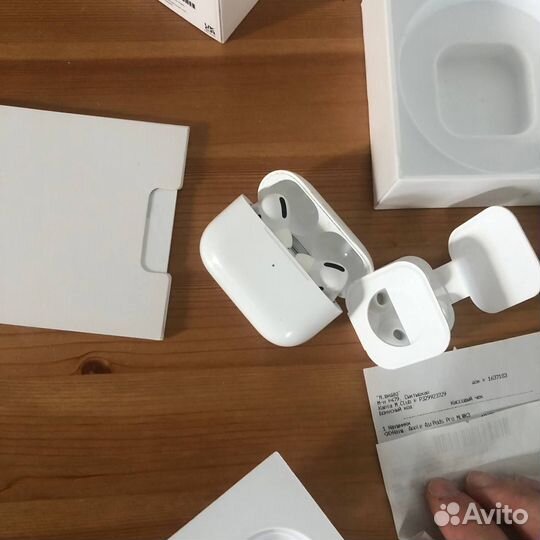 Air pods pro 1 оригинал / не работает правый наушн