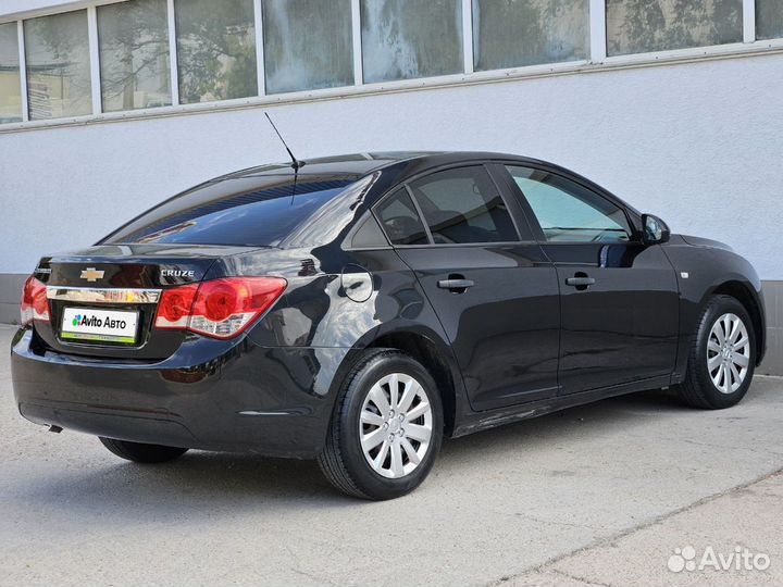 Chevrolet Cruze 1.6 AT, 2011, 154 000 км