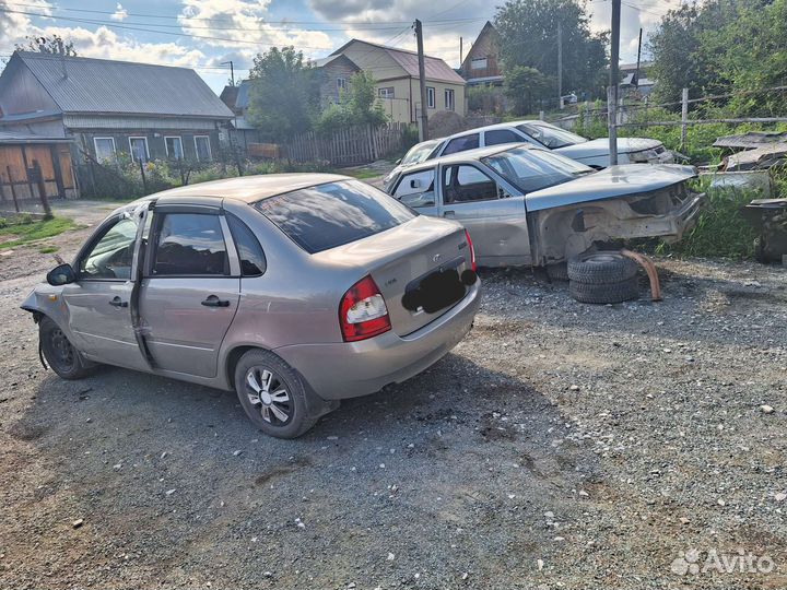 LADA granta в разборе