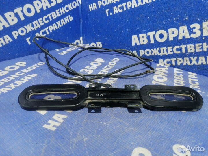 Антенна Mercedes-Benz W220 седан 2001