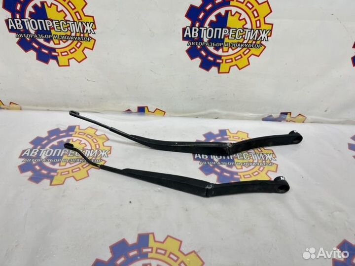 Поводки дворников Hyundai Sonata Nf седан G4KC