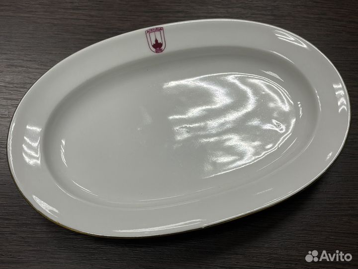 Блюдо фарфор. лфз. 