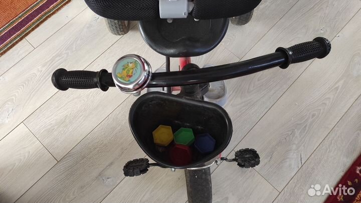 Детский велосипед с родительской ручкой