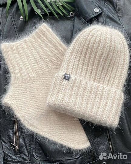 Вязанные вещи ручной работы шапка шарф варежки