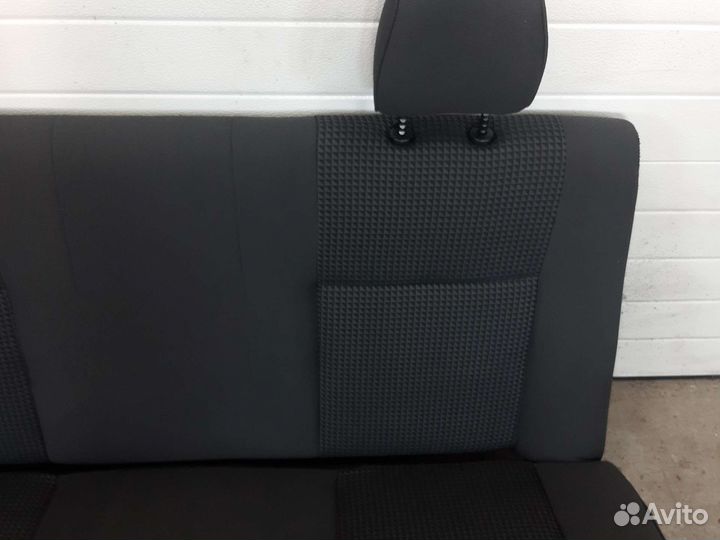 Задние сидения renault logan 1