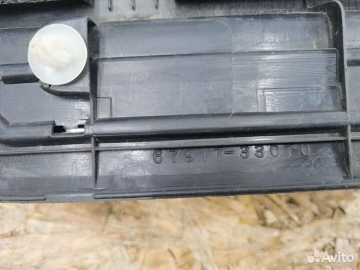 Накладка порога правая Toyota Camry 40