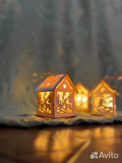 Елочные игрушки Новогодний светящийся домик