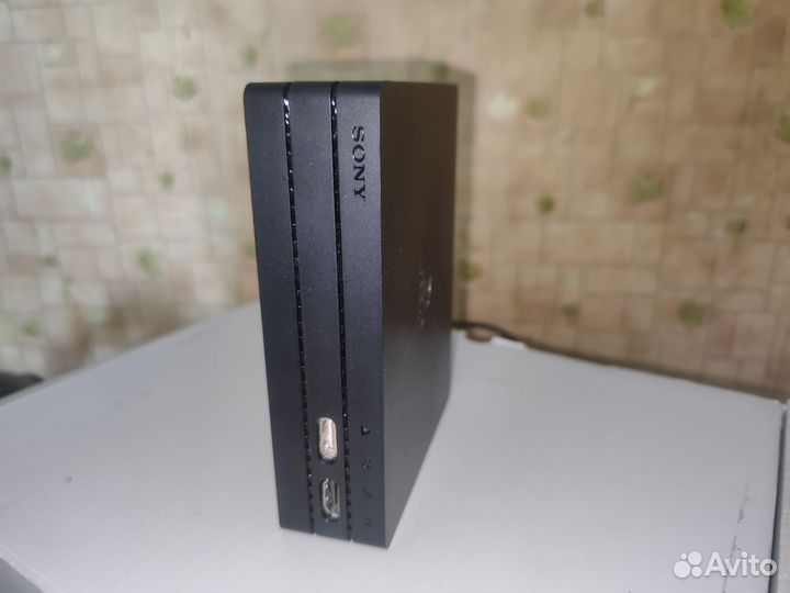 Шлем виртуальной реальности:Ps vr1 v2