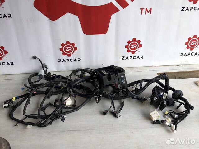 Lexus LX570 Проводка моторного отсека