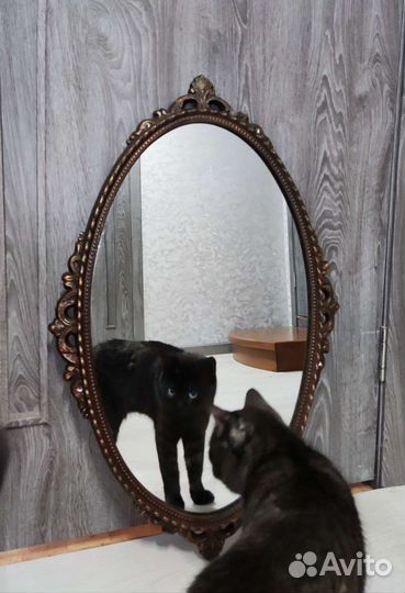 Зеркало настенное