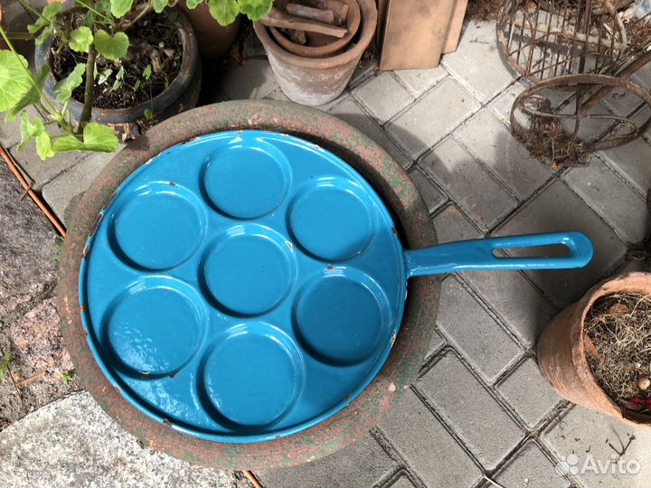 Сковорода чугунная эмалированная, винтаж