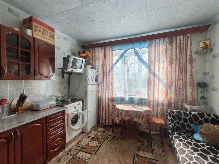 Комната 29,7 м² в 2-к., 2/5 эт.