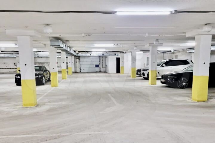 Машиноместо, 22 м²
