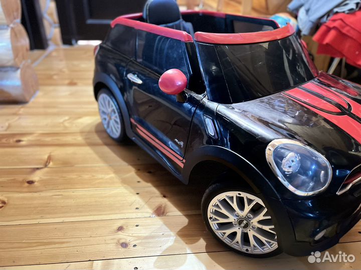 Детский электромобиль