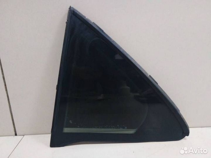 Стекло двери задней левой форточка Mercedes-Benz E