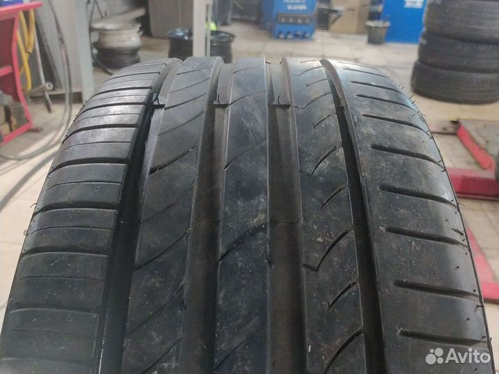 Tracmax X-Privilo TX3 275/40 R19