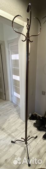 Вешалка напольная металлическая