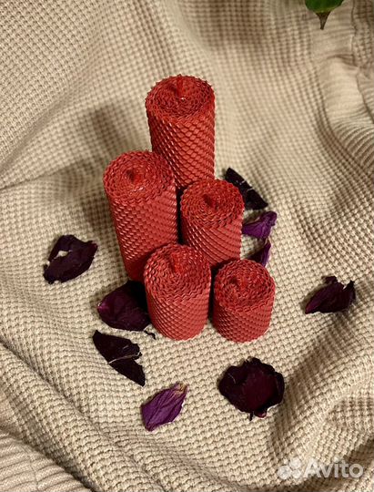 Синие, красные, зеленые свечи из вощины и другие