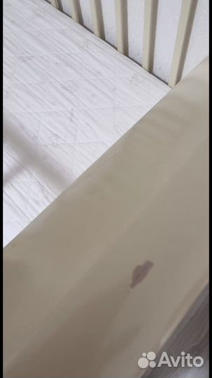 Кровать с комодом