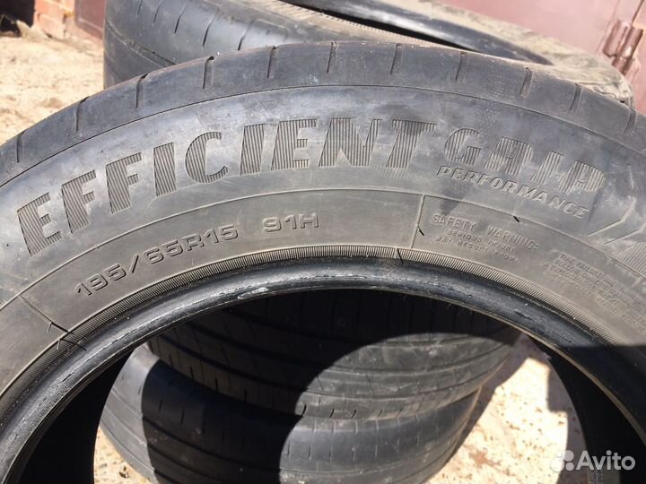 Goodyear EfficientGrip Performance R15 91H