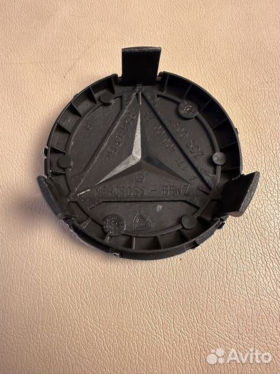 Колпачок литого диска Mercedes-Benz A1714000025