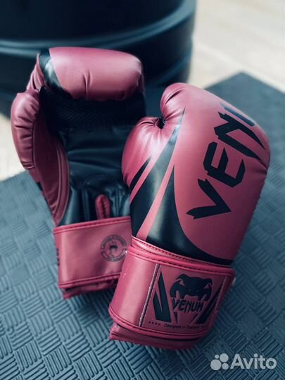 Боксерские перчатки Venum Challenger 2.0 Red Wine