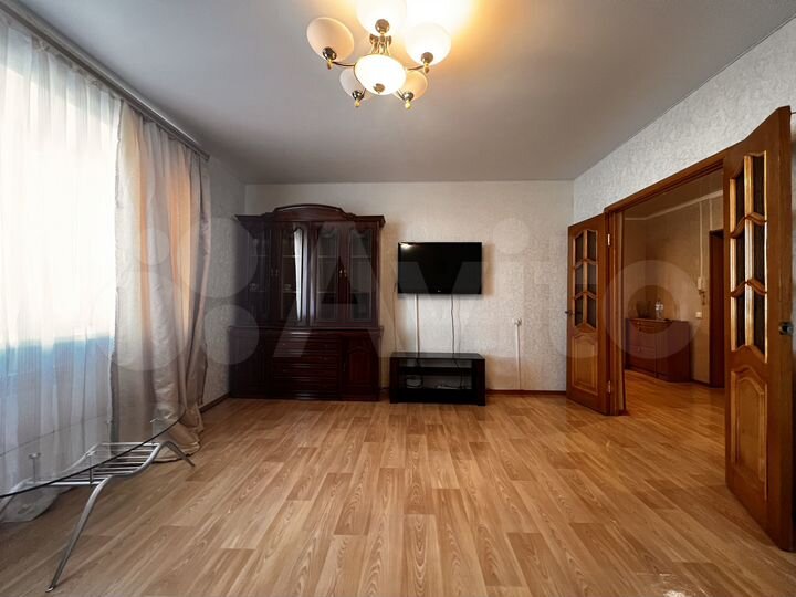 2-к. квартира, 63 м², 5/9 эт.