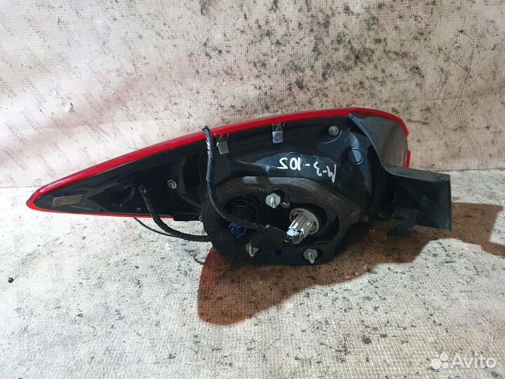 Фонарь задний правый мазда 3 BM mazda