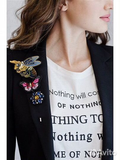 Брошь новая