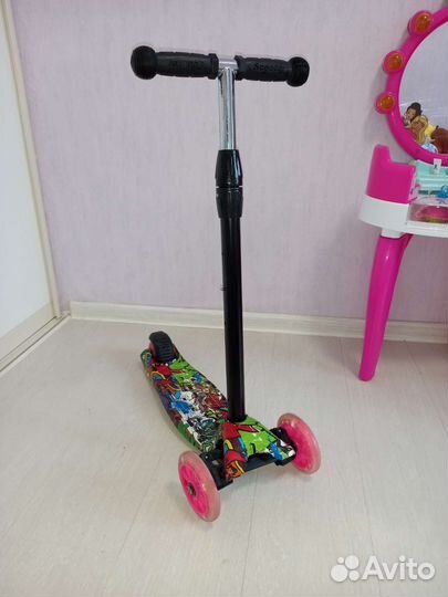 Самокат детский трехколесный