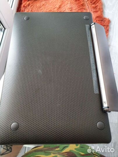 Планшет - ноутбук Asus Transformer Pad TF101