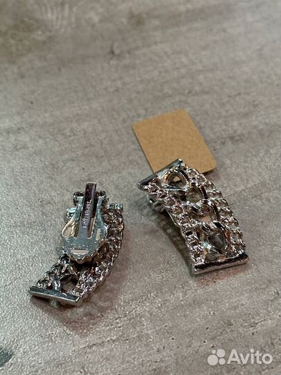 Винтажные клипсы цепи Sarah Coventry