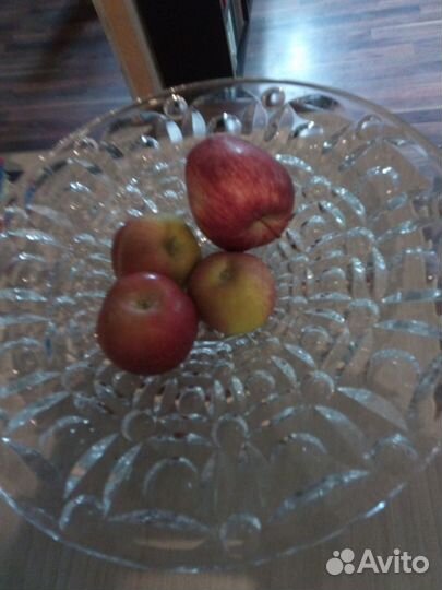 Хрустальная ваза для фруктов