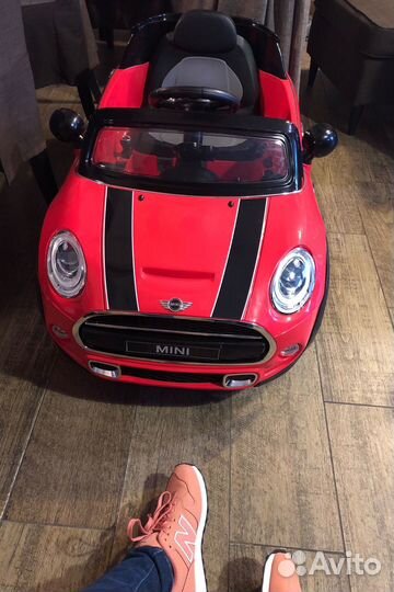 Детский электромобиль