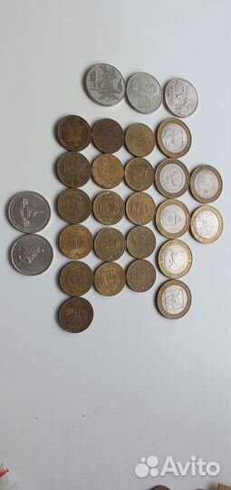 Монеты юбилейные 2, 10, 25