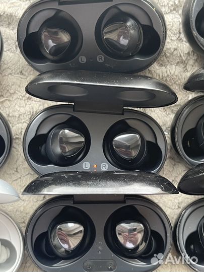 Лот наушников Samsung