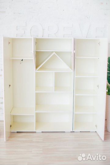 Шкаф-стеллаж