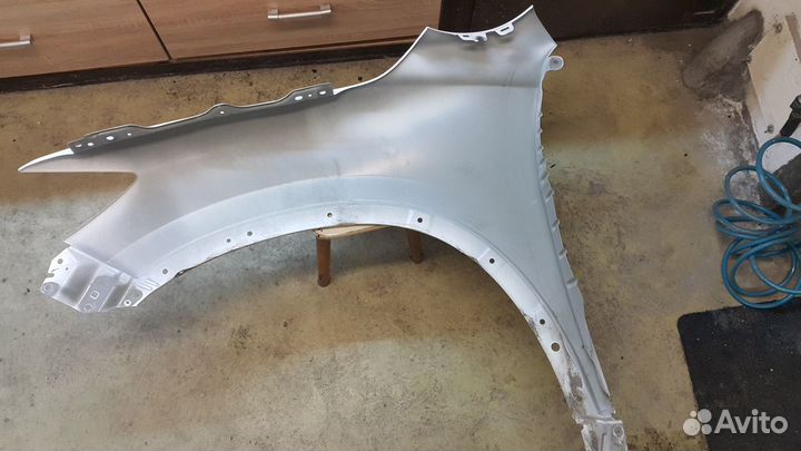 Крыло переднее правое Mazda CX5 2016 года