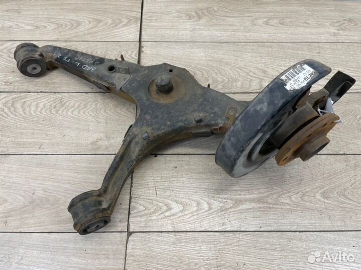 Поворотный кулак задний левый Vw Transporter T5 7H