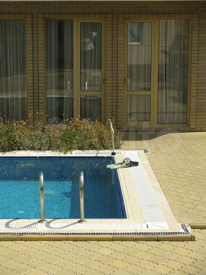 Дом 213 м² на участке 7,5 сот.