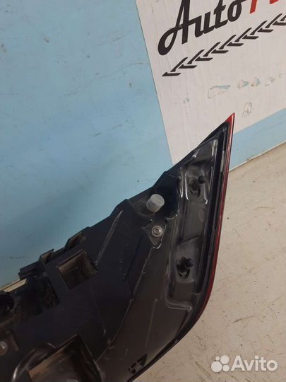 Фонарь задний правый Audi Q8 светодиодный