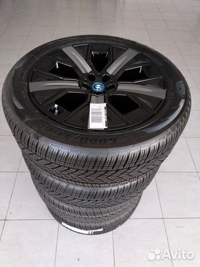 BMW iX оригинал R21 летний комплект дизайн 1011