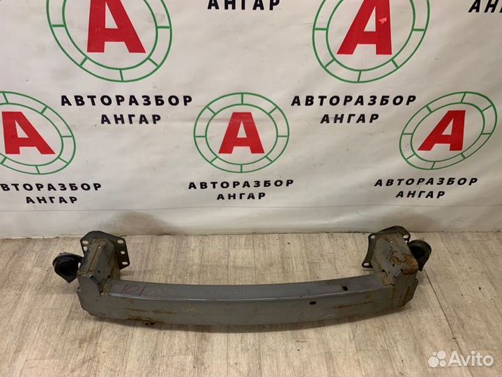 Усилитель бампера Dodge Caliber 2007