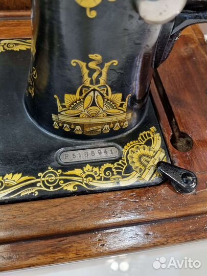 Швейная машина Singer