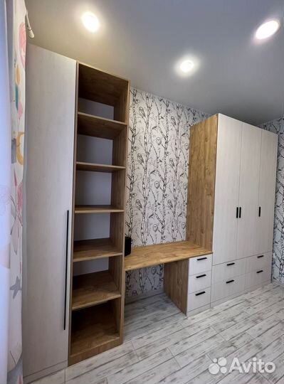 Шкаф распашной